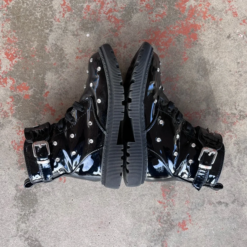👢DNKY👢DKNY Combat Boots Ava Dila Moto Side Zipper Crystal Boot Pre-Owned
